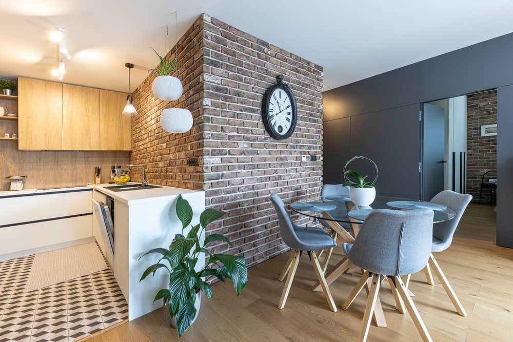 Engels — Гостиная